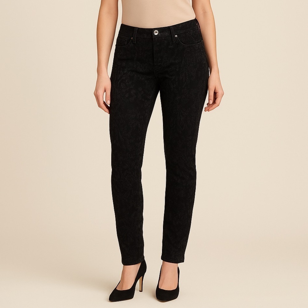7 For All Mankind Gwenevere Skinny Jeans Black Floral Jacquard Size 27 USA Made